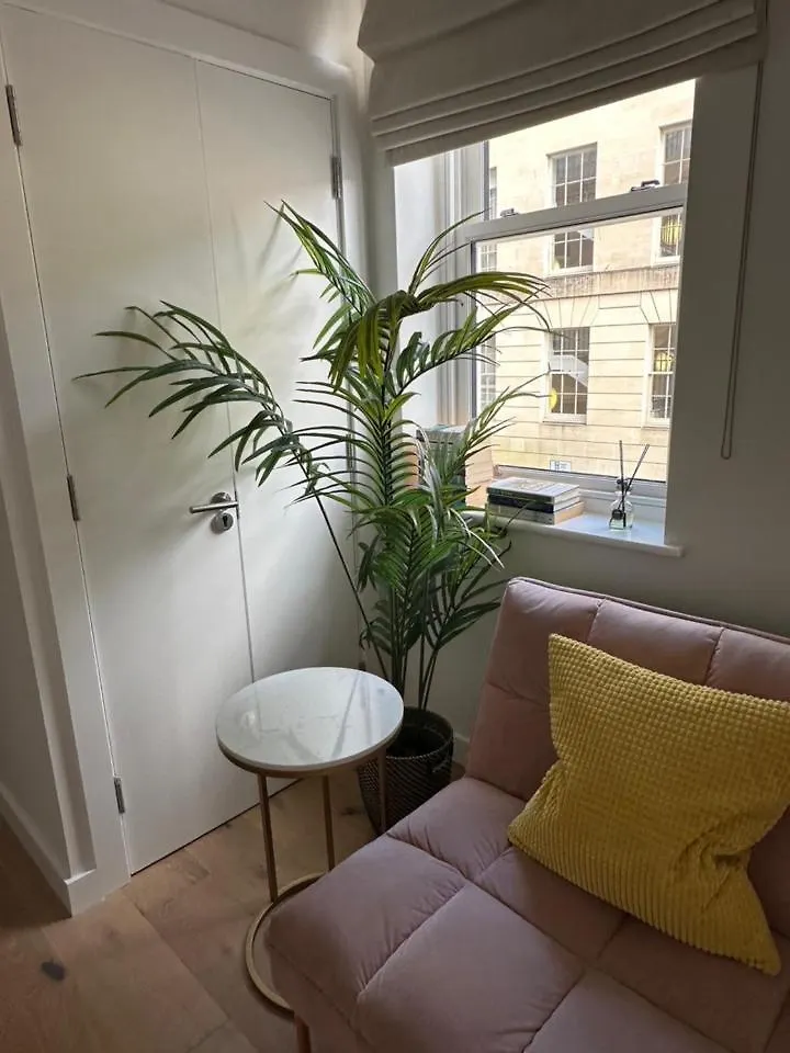Contemporary Pied A Terre In The Heart Of Bath Apartment